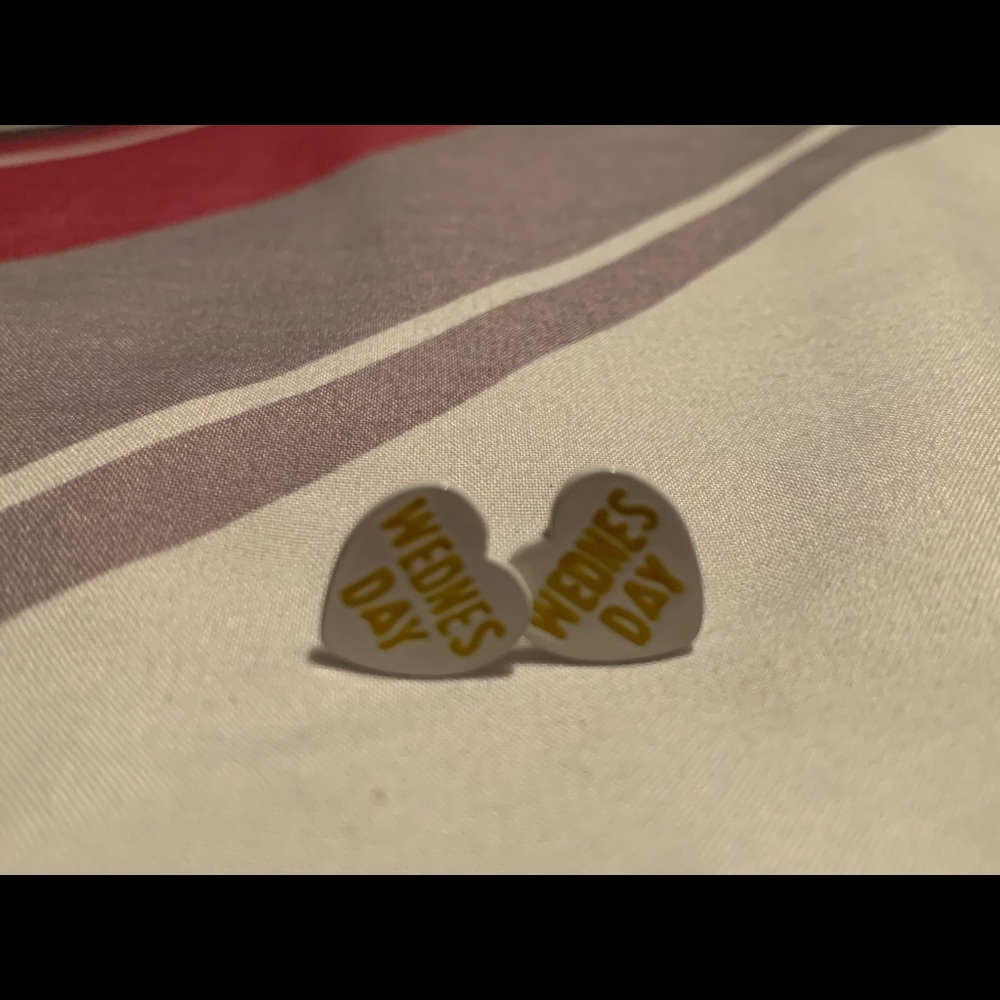 Heart Weekday Earrings - Picture 3 of 6